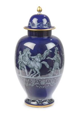 A Large Lidded Vase with Limoges Paintwork and Classical Frieze, Meissen, Second Half of the 20th Century - Mobili e anitiquariato, vetri e porcellane