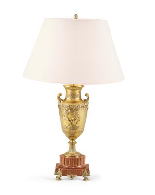 A Large Table Lamp, - Mobili e anitiquariato, vetri e porcellane