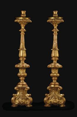 Paar große barocke Kerzenleuchter, 18. Jh., - Möbel, Antiquitäten, Glas & Porzellan