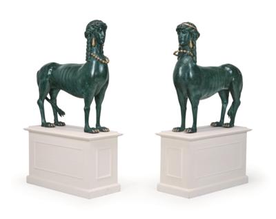 A Pair of Unusual Sphinxes as Guardian Figures, - Mobili e anitiquariato, vetri e porcellane
