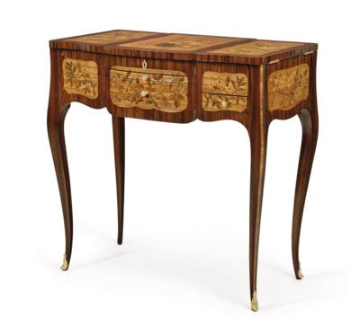 A Dressing Table (Poudreuse), - Mobili e anitiquariato, vetri e porcellane