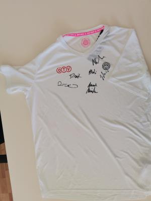 T- Shirt signiert vom Davis Cup Finnland vs. Österreich 2019 - TOPSPIN FÜR DIE WISSENSCHAFT