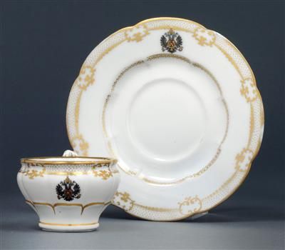 Imperial Austrian Court – coffee cup with saucer from the service with openwork gilt rim, - Rekvizity z císařského dvora