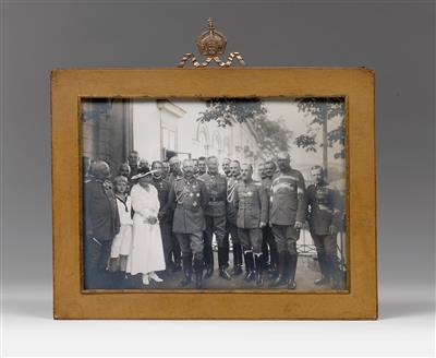 Foto Feldmarschall Erzherzog Friedrich mit Kaiser Wilhelm II. und Gefolge, - Kaiserhaus und Historika