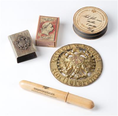Mixed lot of objects from the Imperial & Royal Court Pharmacy, - Casa Imperiale e oggetti d'epoca
