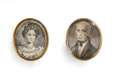 2 dress shirt buttons with portrait of Emperor Francis I and his wife Caroline, - Rekvizity z císařského dvora