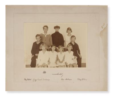 Kaiserin Zita mit ihren acht Kindern, - Kaiserhaus & Historika