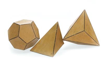 Three cardboard crystal Models - Strumenti scientifici, globi d'epoca e macchine fotografiche