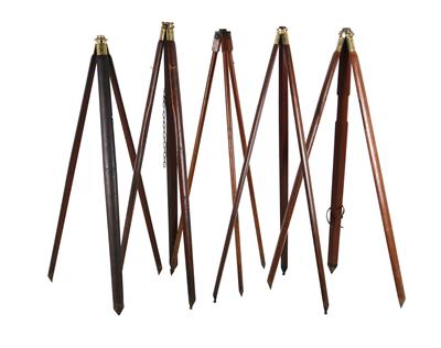 Five wood Tripods - Antique Scientific Instruments, Globes and Cameras