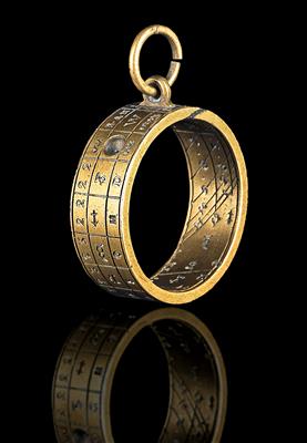A brass Ring Sundial - Historické vědecké přístroje, globusy a fotoaparáty