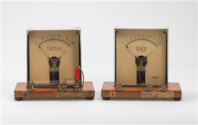 1 Volt- und 1 Amperemeter - Antique Scientific Instruments, Globes and Cameras