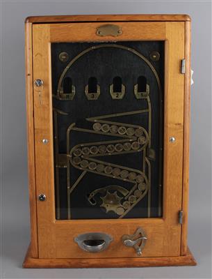 Geldspielautomat - Uhren, Technik und Kuriositäten - Sammlung Spielautomaten
