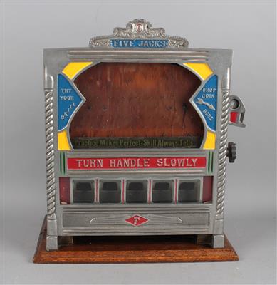 Geldspielautomat FIVE JACKS - Uhren, Technik und Kuriositäten - Sammlung Spielautomaten