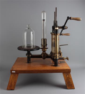 Vakuumpumpe von Gustav Eger - Hodiny, technologie a kuriozity