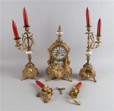 Historismus Kamingarnitur, - Clocks, Science, and Curiosities including a Collection of glasses