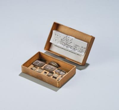 18 silver weights - La collezione di bilance e pesi del Dr. Eiselmayr