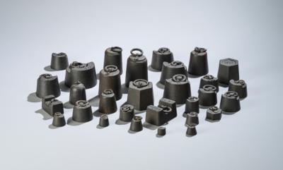 30 iron weights - The Dr. Eiselmayr scales & weights collection