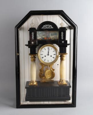 Biedermeier Portaluhr in Vitrine, - Clocks, Science, Curiosities