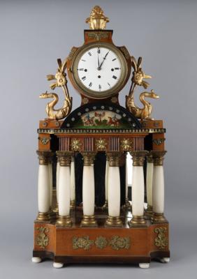 Große Biedermeier Kommodenuhr, - Hodiny, technologie, kuriozity a kamery