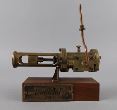 Teil einer Dampfmaschine - Clocks, Science, Curiosities & Photographica