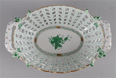 Ovaler Henkelkorb, Herend, - Decorative Porcelain and Silverware