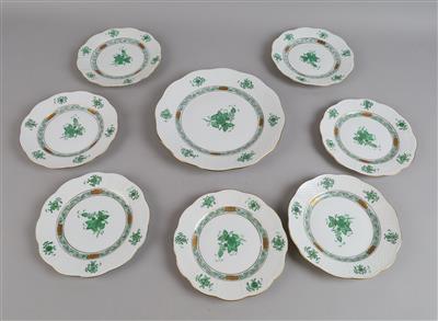 Herend - 7 kleine Dessertteller Dm. 15 cm, 1 Vorspeisenteller Dm. 20,5 cm, - Decorative Porcelain and Silverware