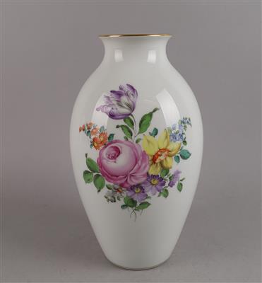 Augarten Vase, - Decorative Porcelain & Silverware