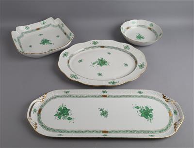 Herend - 1 große Sandwichplatte, 1 große ovale Platte, 1 viereckige Schüssel,1 runde Schüssel, - Dekorativní porcelán a stříbro