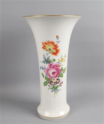 Meissen Vase, - Tischlein deck dich!