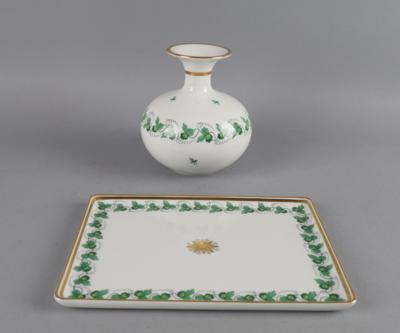 Augarten - 1 Vase Höhe 15 cm,1 eckige Platte Länge 22 cm, - Decorative Porcelain & Silverware