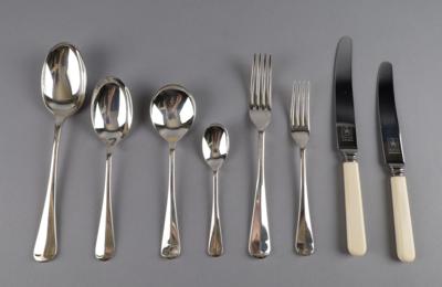 Warriss, Sheffield - Vorspeise- und Hauptspeisebesteck für 6 Personen, - Decorative Porcelain and Silverware