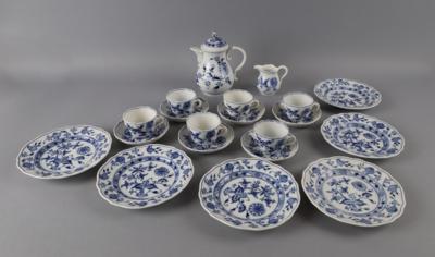 Mokkaservice Zwiebelmuster für 6 Personen, Meissen 1888-1924/ zweite Hälfte 20. Jh., - Decorative Porcelain & Silverware