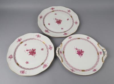 Herend - 3 runde Platten, - Decorative Porcelain and Silverware