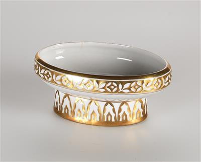 Fritz Klee (1876-1976), a small centrepiece bowl, designed c. 1910, executed by Paul Müller, Selb - Jugendstil e arte applicata del XX secolo