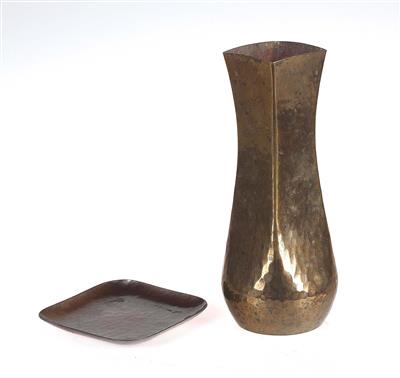A vase and a small tray, Ludwig Kyral, Vienna - Secese a umění 20. století