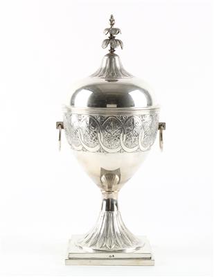 A silver container with cover, Austria - Secese a umění 20. století