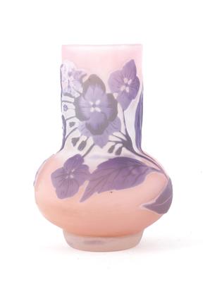 Vase mit Hortensien, Emile Gallé, Nancy, um 1910 - Secese a umění 20. století