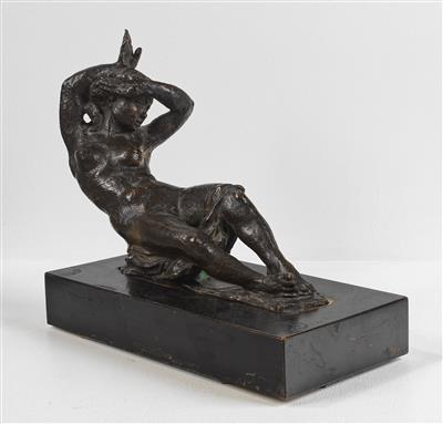 Emil Witasek, liegende Frauenfigur, Österreich, um 1920/30 - Jugendstil und Kunsthandwerk des 20. Jahrhunderts