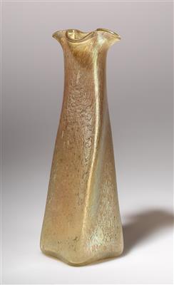 Vase, Formentwurf: Christopher Dresser, 1899, Auftraggeber (Form): Max Emanuel, London - Jugendstil e arte applicata del XX secolo