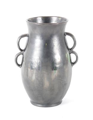 Art-Déco Vase mit jeweils zwei Doppelhenkeln, Modellnummer: 10058, Ausführung: Firma Wienerberger - Jugendstil and 20th Century Arts and Crafts