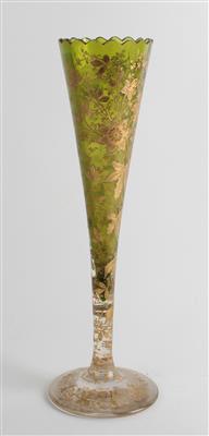 Vase mit vergoldetem Floraldekor, Böhmen, 20. Jhdt. - Secese a umění 20. století