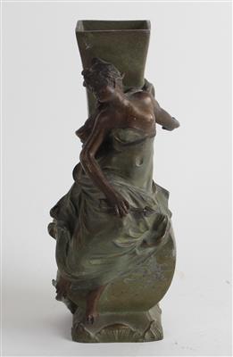 Virgile Morey, Vase mit Frauenfigur, die einen Liebespfeil in der Hand trägt, um 1900 - Kleinode des Jugendstils & angewandte Kunst des 20. Jahrhunderts