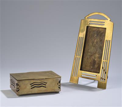 Deckeldose mit reliefiertem Dekor, - Secese a umění 20. století