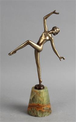 Tänzerin auf einem Bein balancierend, um 1900/20 - Jugendstil and 20th Century Arts and Crafts