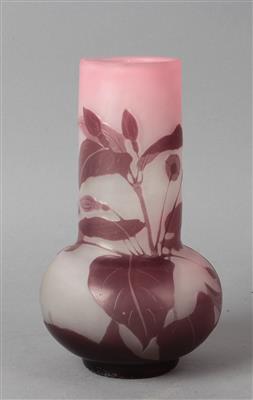 Vase mit Fuchsien, Emile Gallé, Nancy, 1920er Jahre - Jugendstil and 20th Century Arts and Crafts