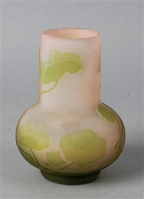 Vase mit Orchideen, Emile Gallé, Nancy, 1920er Jahre - Secese a umění 20. století