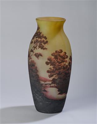 Vase mit Landschaftsdekor und einer Brücke - Jugendstil e arte applicata del XX secolo