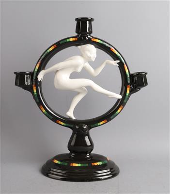 Wilhelm Thomasch, Fayenceleuchter: "Perpetuum mobile", Entwurf: um 1924/25, Modellnummer: 43, Ausführung: Firma Goldscheider, Stoob, 1987-1994 - Jugendstil e arte applicata del XX secolo