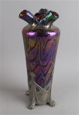 Vase mit Metallmontierung, Entwurf wohl Otto Tham, Fritz Heckert, Petersdorf, um 1901 - Jugendstil e arte applicata del XX secolo