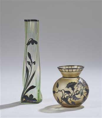 Zwei böhmische Vasen, jeweils mit gavanoplastischem Dekor, um 1900 - Jugendstil e arte applicata del XX secolo